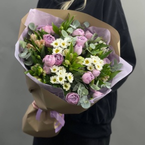 Букет "Парадайз" из кустовых пионовидных роз, альстромерий и хризантем сантини в Егорьевске
