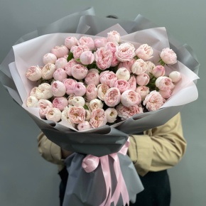 Букет из 25 кустовых роз Мэнсфилд Парк (60 см) в Егорьевске