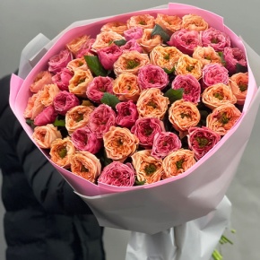 Букет "Лав ю" из 51 пионовидной розы Риджентс парк (60 см) в Егорьевске