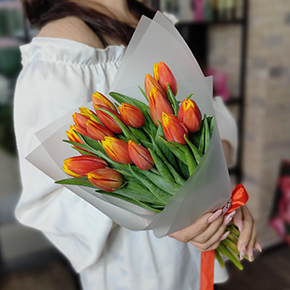 Букет из 15 огненных тюльпанов в Егорьевске