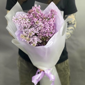 Букет из 9 веток ароматной сирени в Егорьевске