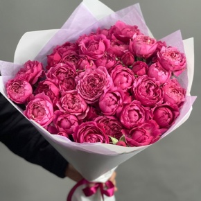 Букет из 11 кустовых пионовидных роз Джульетта в Егорьевске