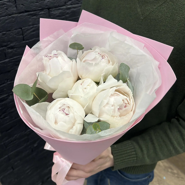 Букет из 5 пионов Одиле "Пломбир" в Егорьевске