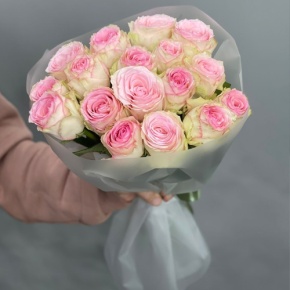 Букет из 17 роз Кения (40 см) в Егорьевске