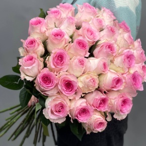 Букет 25 пионовидных роз Эквадор (60 см) в Егорьевске