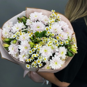 Букет "Сиэтл" из хризантем, альстромерий и ромашек в Егорьевске