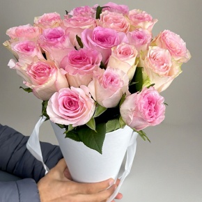 Букет из 21 розы Кения в конусе в Егорьевске