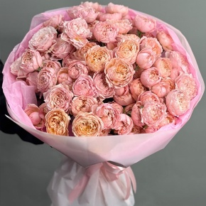 Букет из 35 кустовых пионовидных роз Джульетта (60 см) в Егорьевске