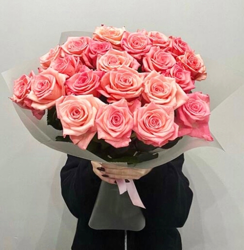 Букет из 21 розовой розы (50 см) в Егорьевске