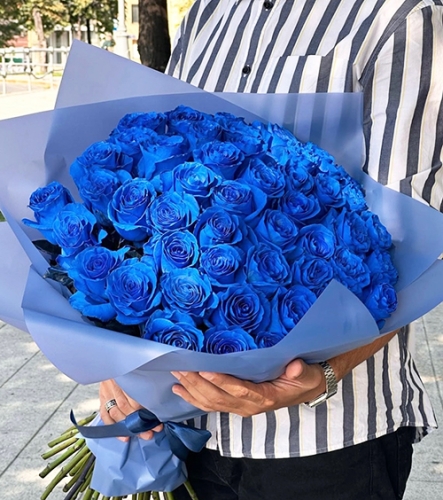 Букет из 51 синей розы Эквадор (60 см) в Егорьевске