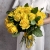 Букет из 25 лимонных роз с рускусом (40 см) в Егорьевске Букет из 25 лимонных роз с рускусом (40 см) в Егорьевске